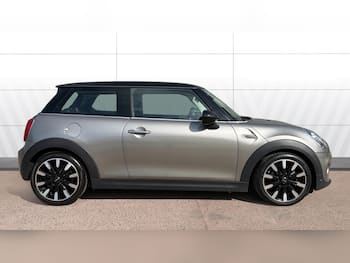 Used MINI Hatch 2019 for sale - 79649041: Photo