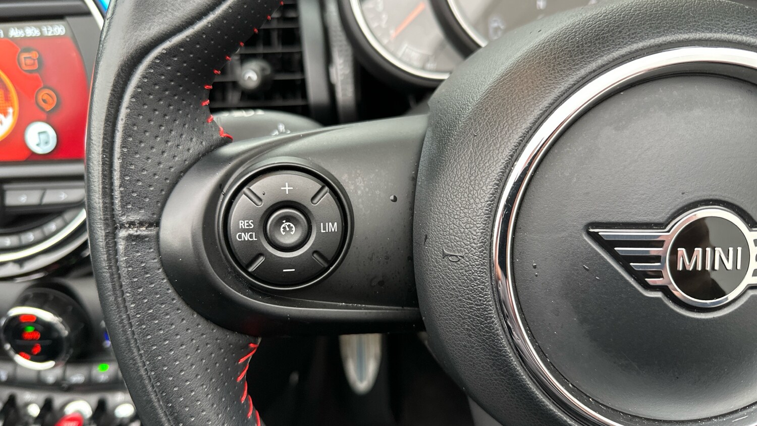 Used MINI Convertible 2020 for sale - 76956996: Photo 17