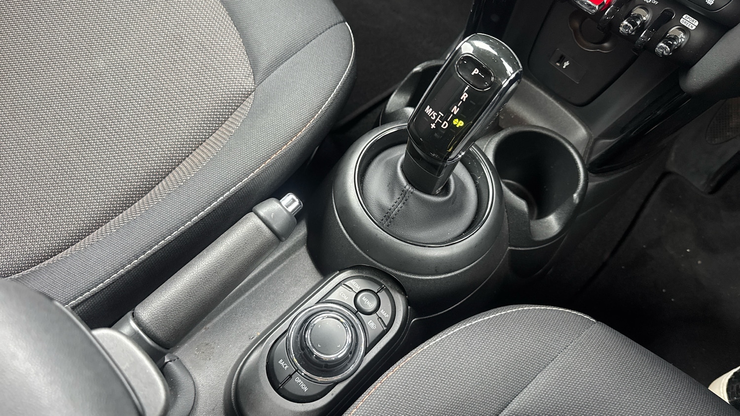 Used MINI Hatch 2022 for sale - 77201127: Photo 10