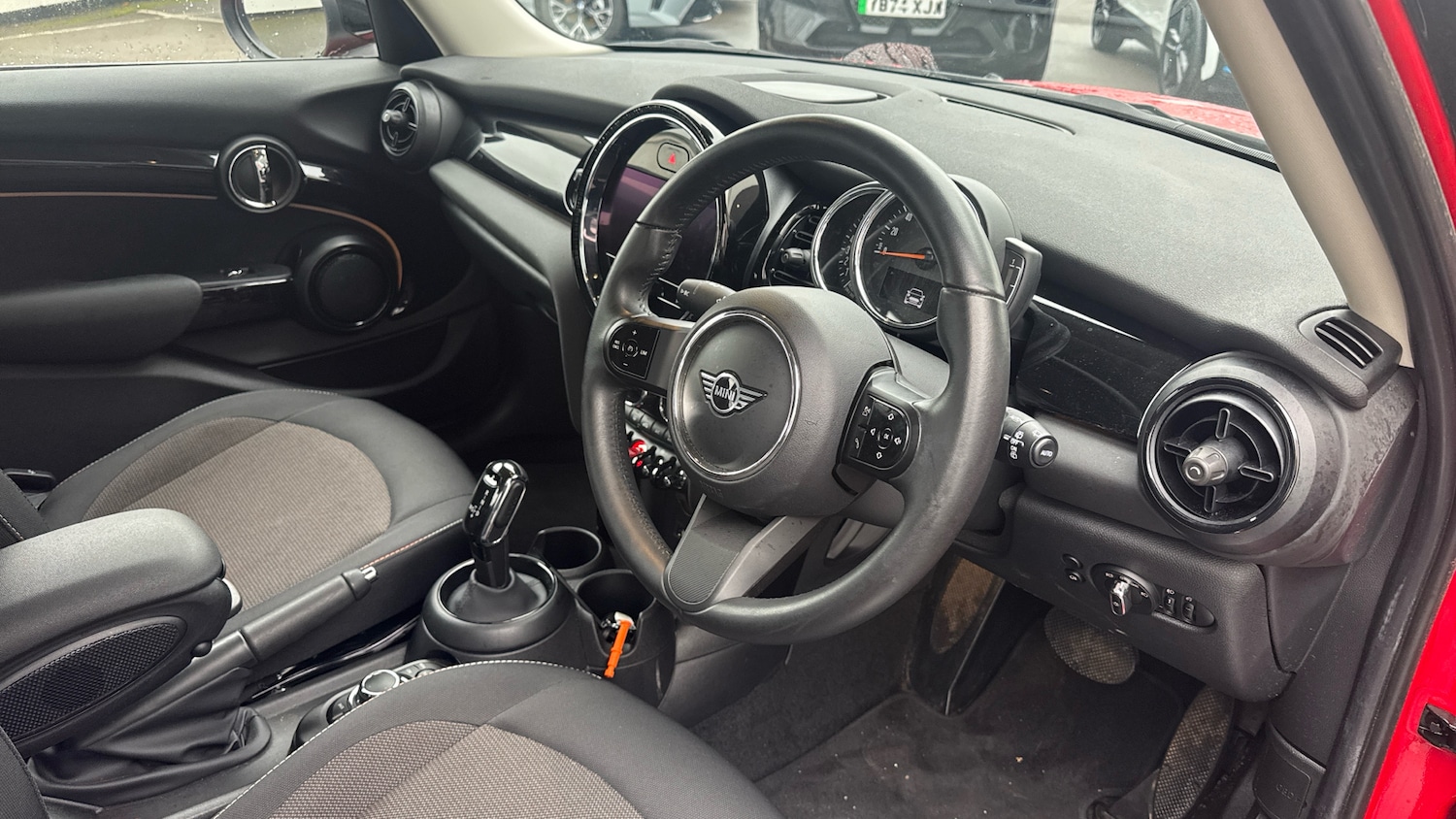 Used MINI Hatch 2022 for sale - 77201127: Photo 6