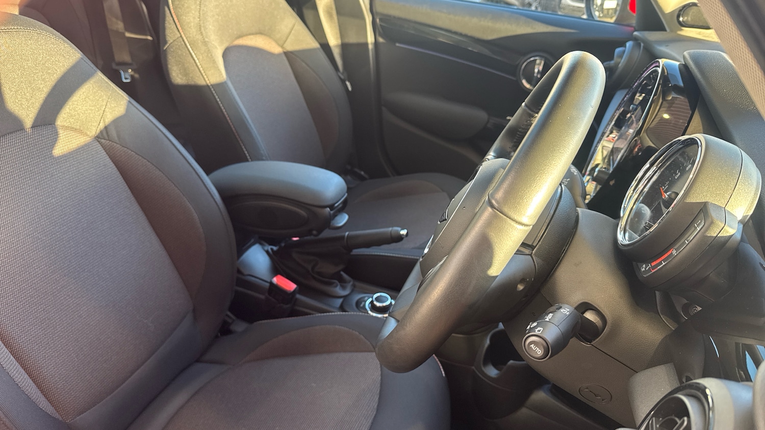 Used MINI Hatch 2022 for sale - 77323799: Photo 11