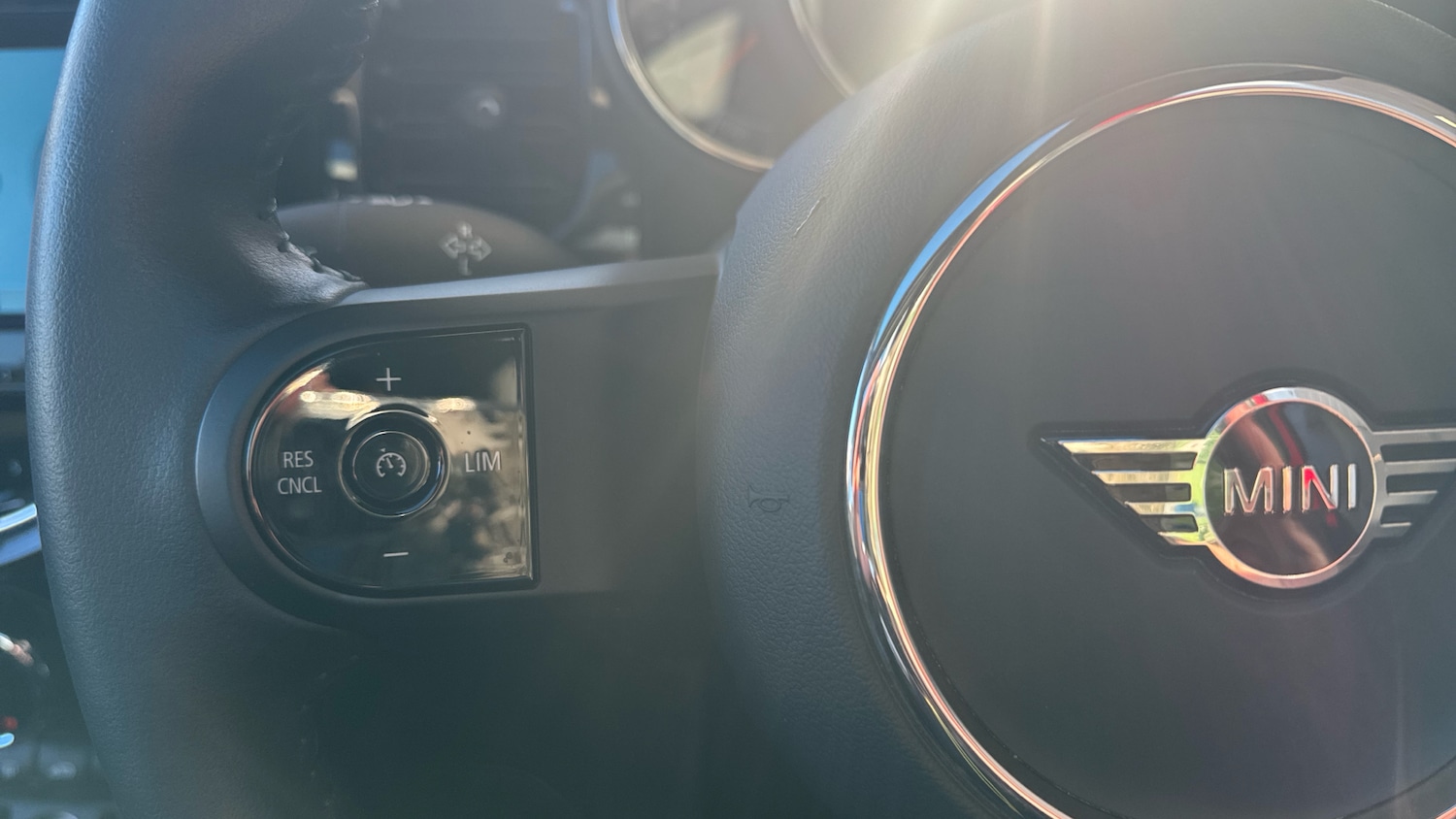 Used MINI Hatch 2022 for sale - 77323799: Photo 17