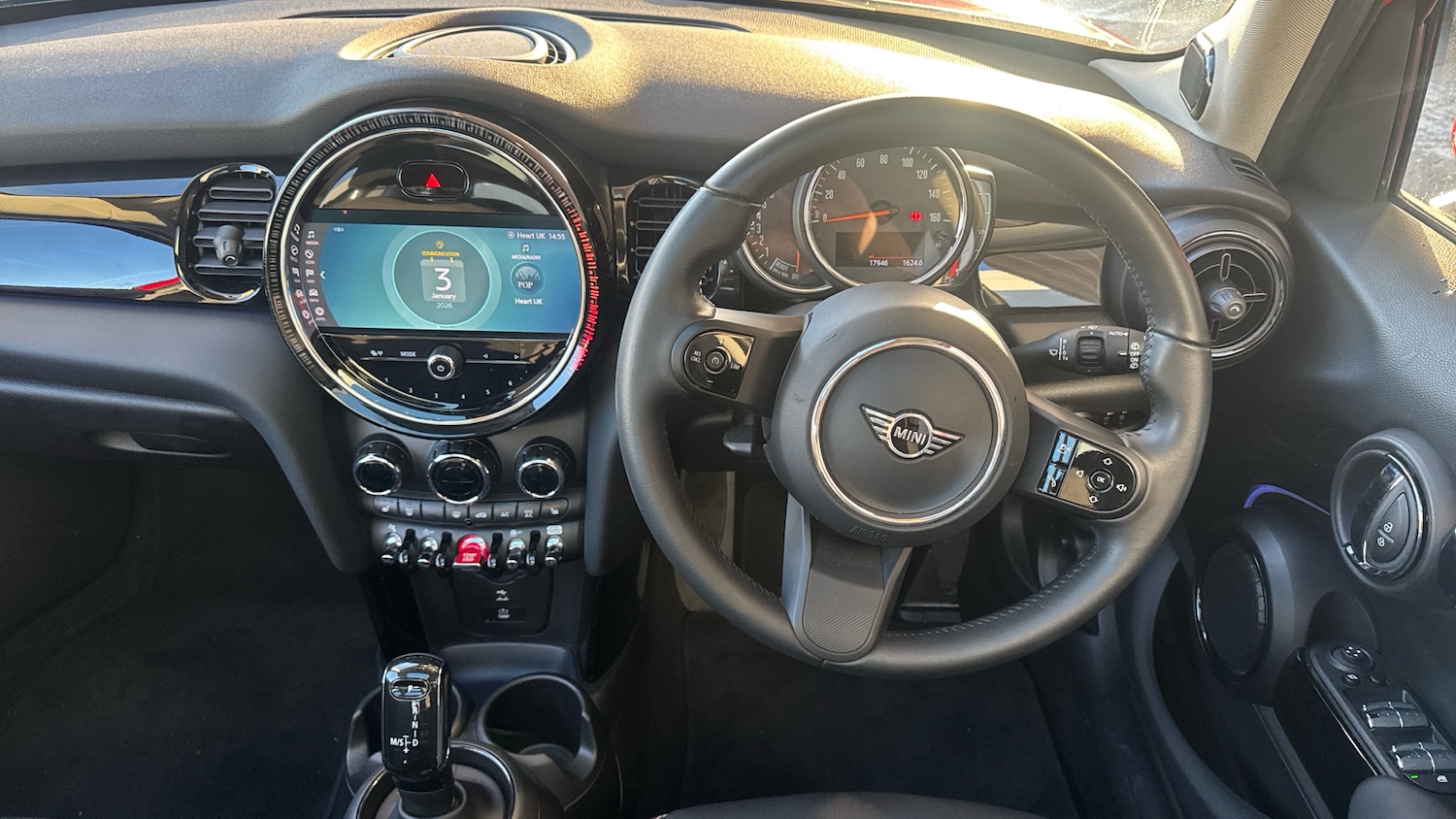 Used MINI Hatch 2022 for sale - 77323799: Photo 5