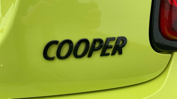 Used MINI Convertible 2022 for sale - 76230800: Photo 24