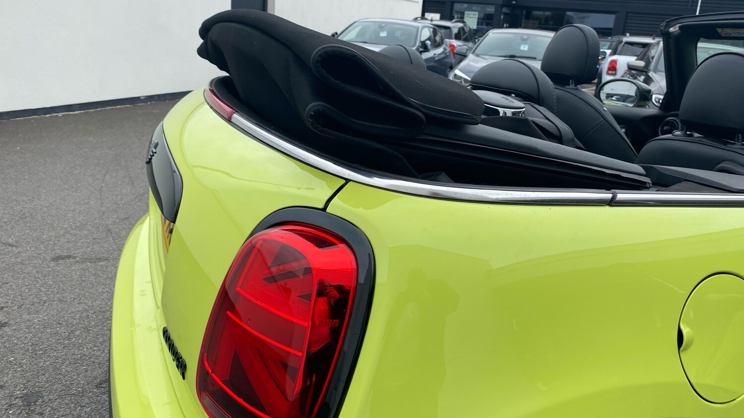 Used MINI Convertible 2022 for sale - 76230800: Photo 27