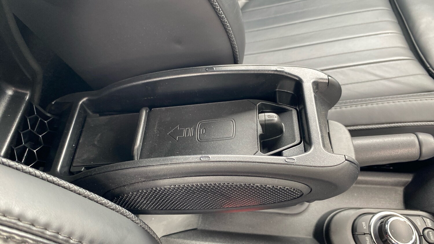 Used MINI Convertible 2022 for sale - 76230800: Photo 32