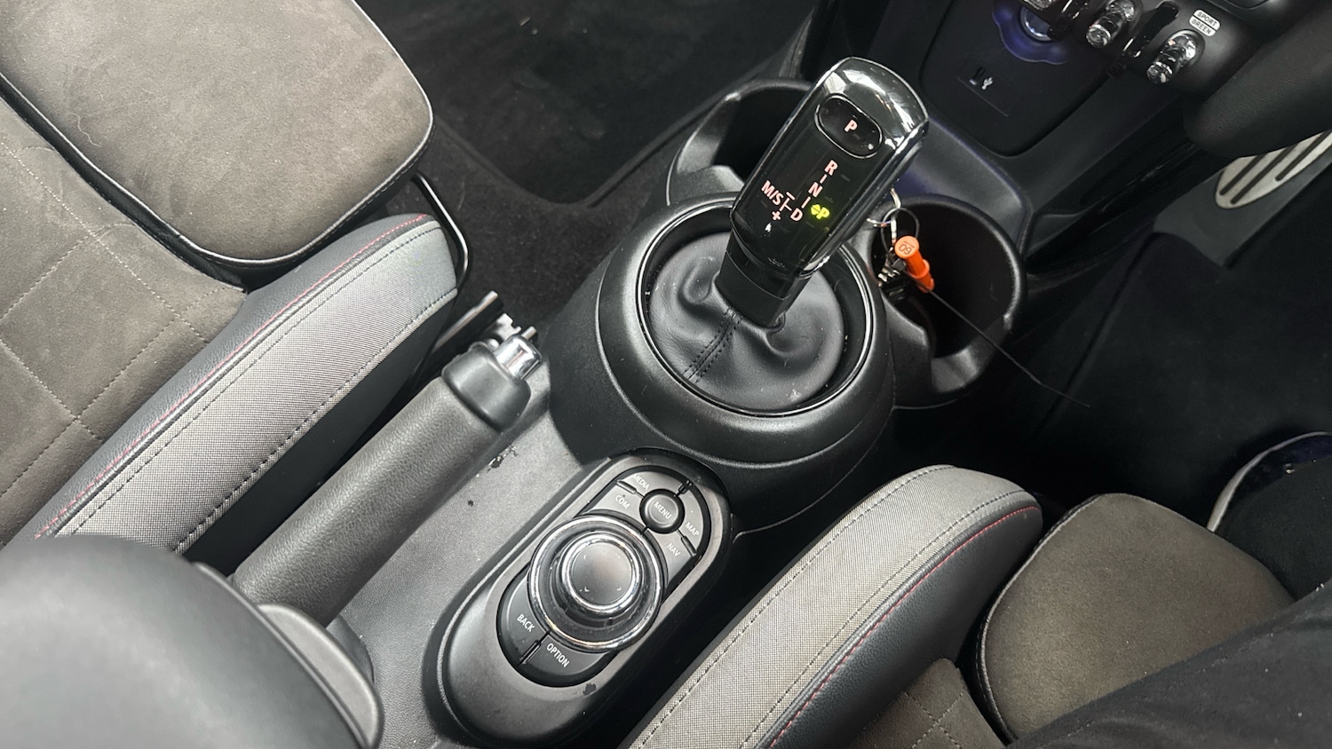 Used MINI Convertible 2021 for sale - 76564912: Photo 10