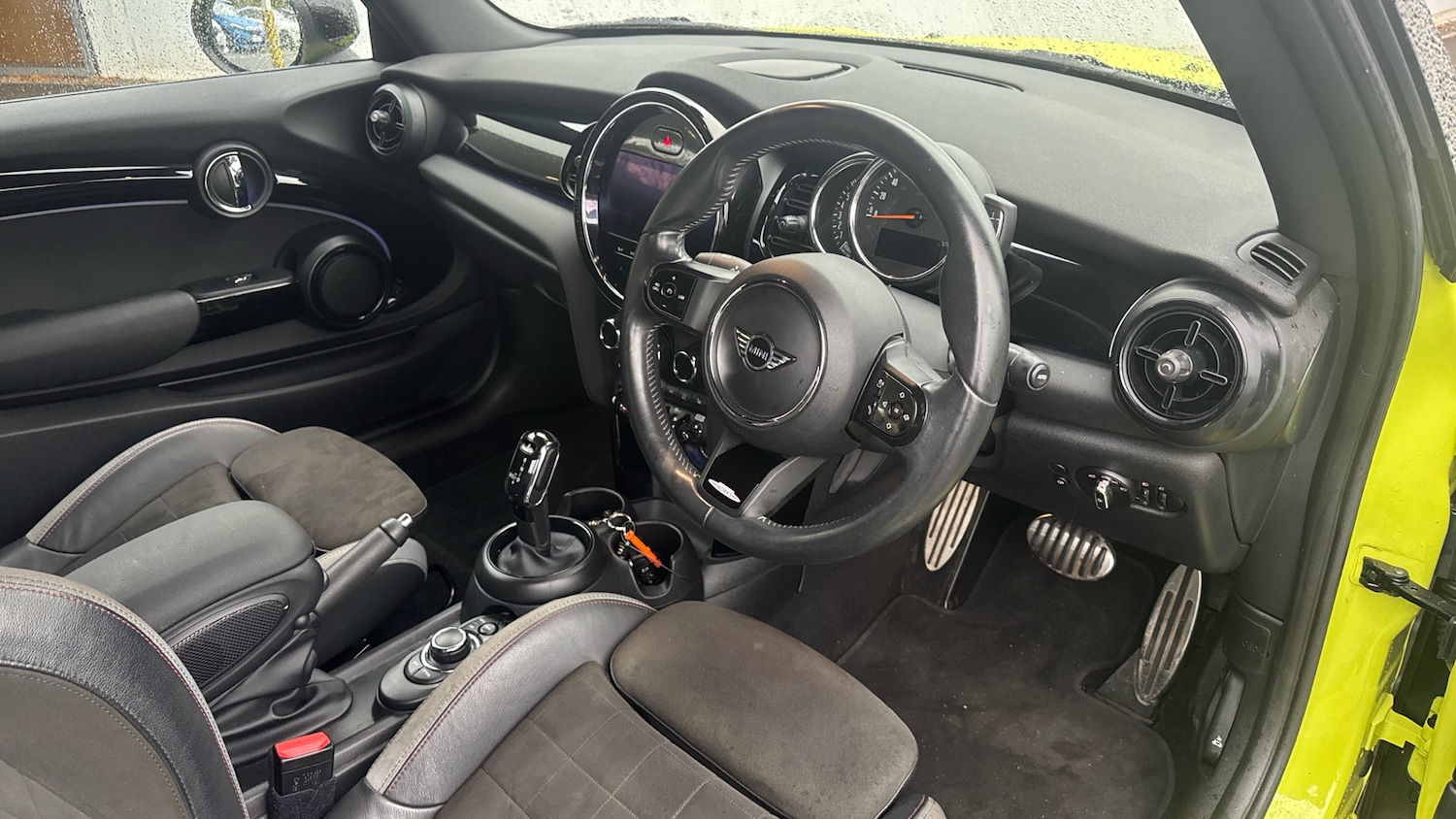 Used MINI Convertible 2021 for sale - 76564912: Photo 6