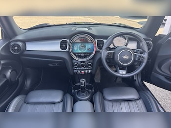 Used MINI Convertible 2022 for sale - 75373608: Photo