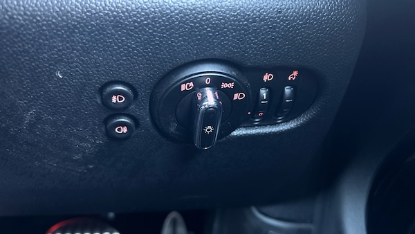 Used MINI Hatch 2019 for sale - 76192430: Photo 32
