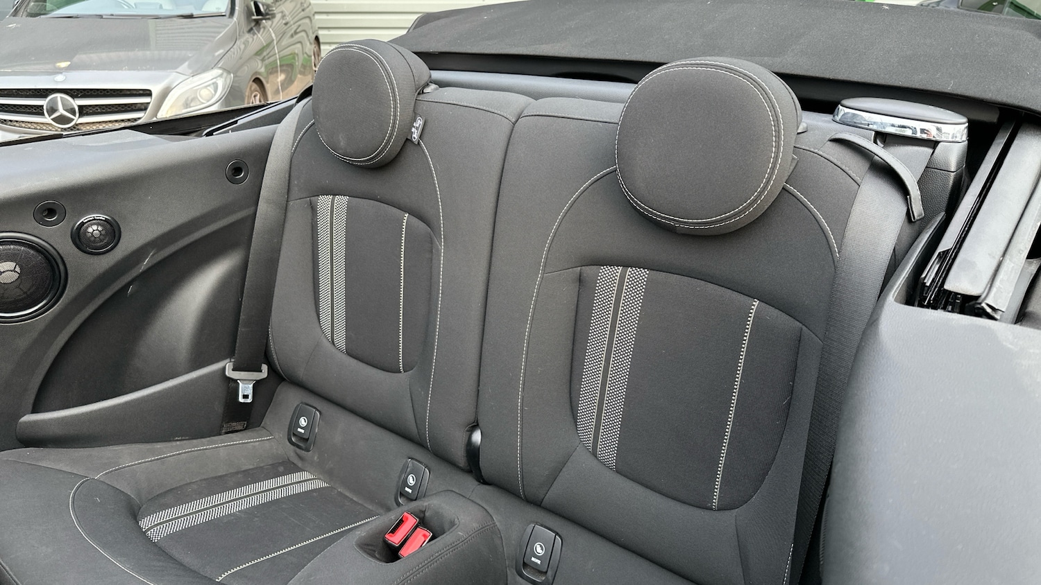 Used MINI Convertible 2023 for sale - 77998228: Photo 12