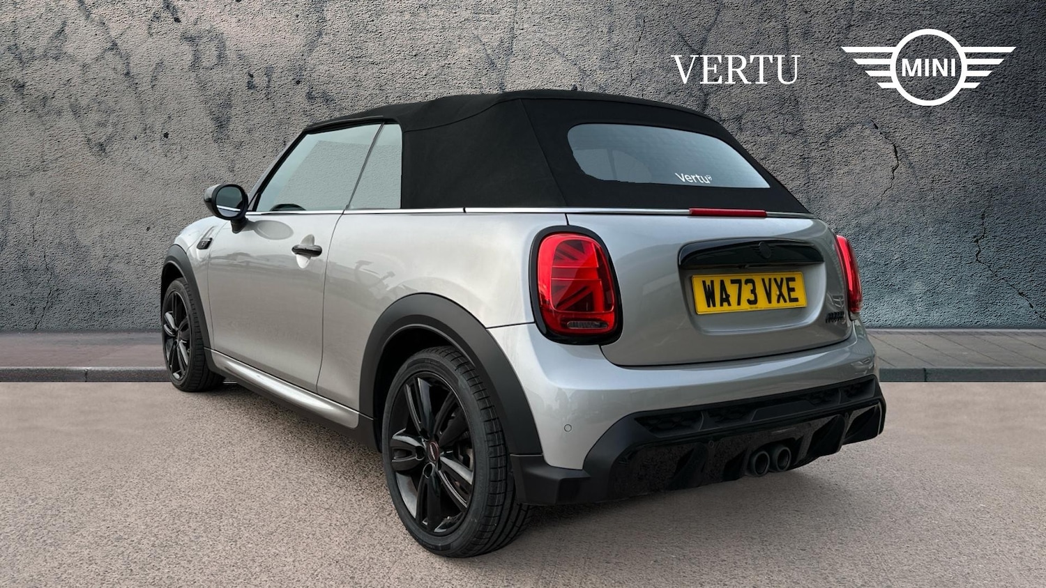 Used MINI Convertible 2023 for sale - 77998228: Photo 2