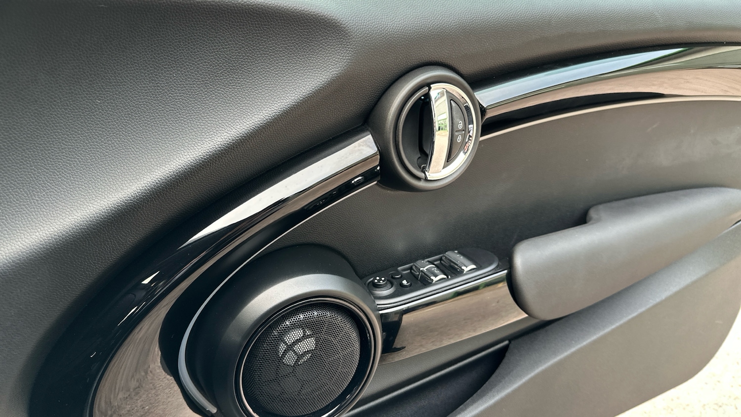 Used MINI Convertible 2023 for sale - 77998228: Photo 20