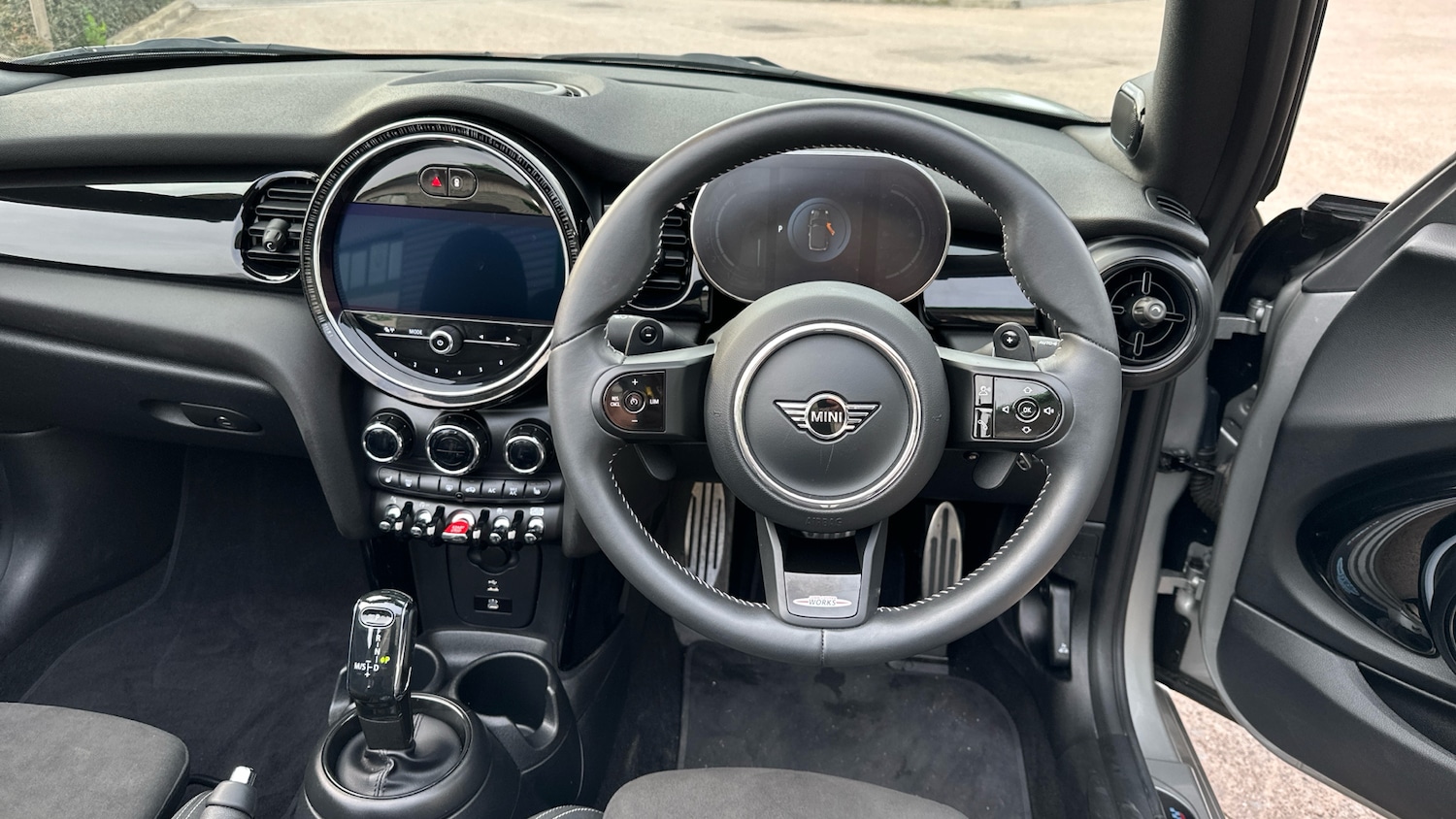 Used MINI Convertible 2023 for sale - 77998228: Photo 5