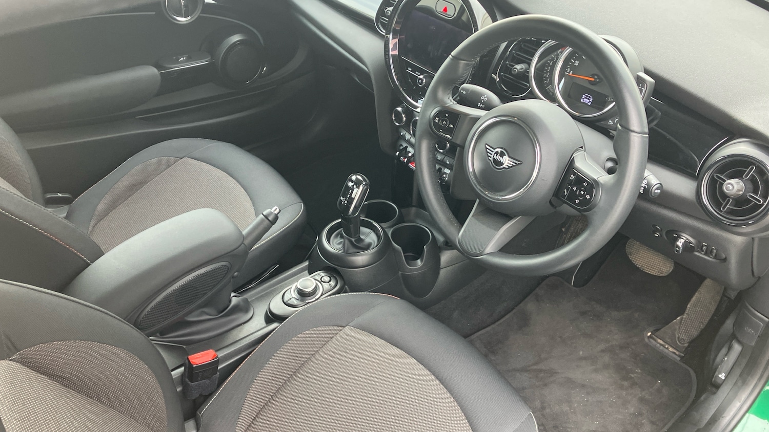 Used MINI Hatch 2022 for sale - 77568314: Photo 6