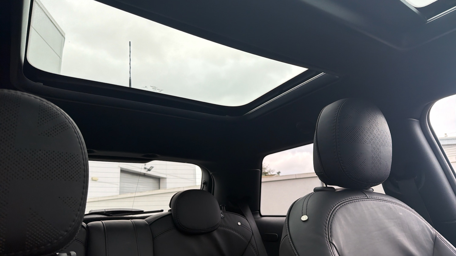 Used MINI Hatch 2021 for sale - 76692664: Photo 31