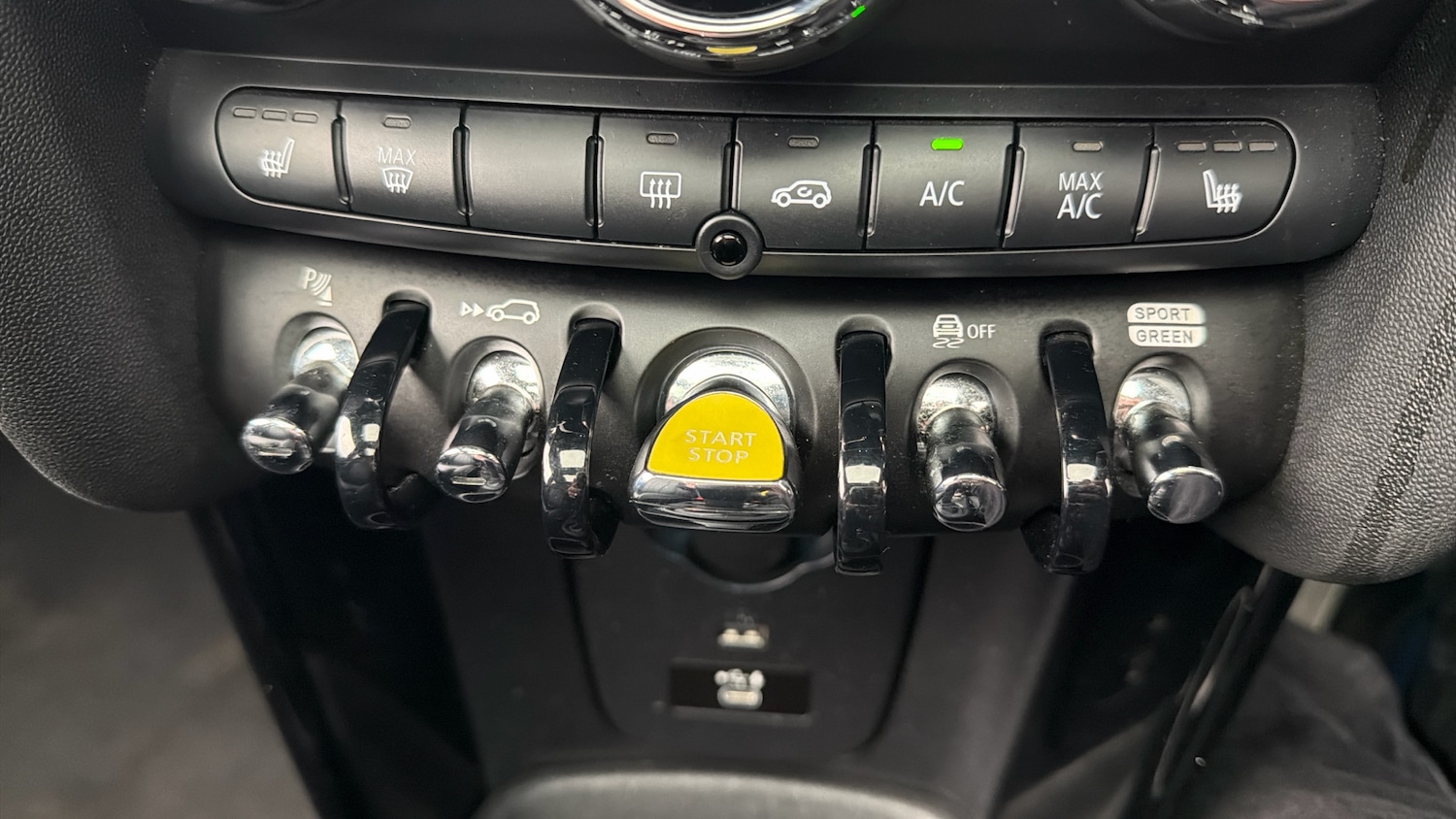 Used MINI Hatch 2021 for sale - 76692664: Photo 35