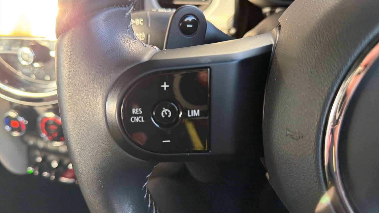 Used MINI Convertible 2023 for sale - 77247766: Photo 17