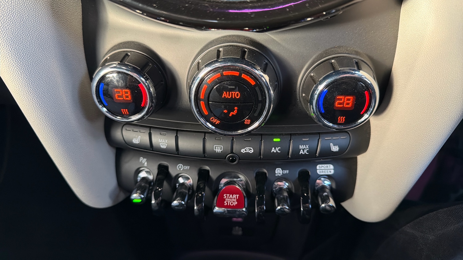 Used MINI Convertible 2023 for sale - 77247766: Photo 31