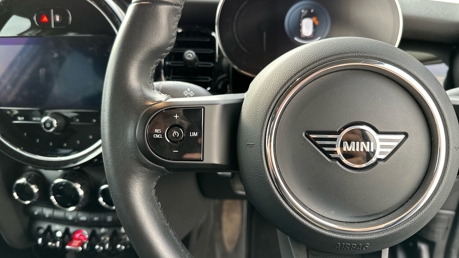 Used MINI Hatch 2023 for sale - 77168478: Photo 17