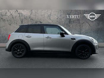 Used MINI Hatch 2023 for sale - 77168478: Photo