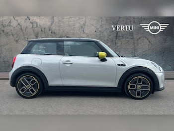 Used MINI Hatch 2021 for sale - 76532046: Photo