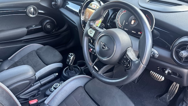 Used MINI Hatch 2022 for sale - 76144527: Photo 6