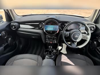 Used MINI Hatch 2024 for sale - 79864950: Photo