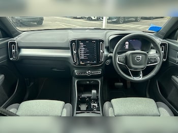 Used Volvo XC40 2022 for sale - 75468396: Photo