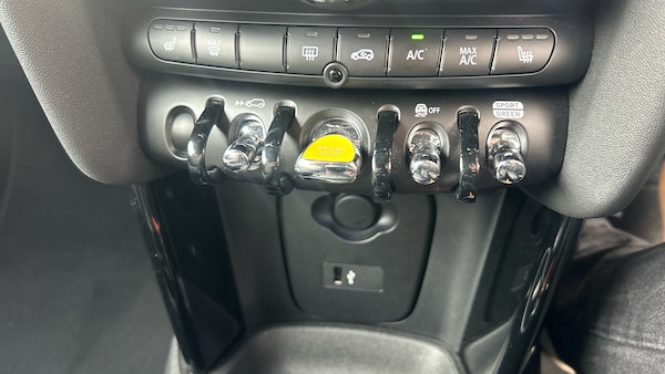 Used MINI Hatch 2022 for sale - 76230837: Photo 30