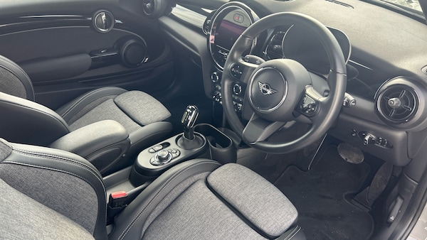 Used MINI Hatch 2022 for sale - 76230837: Photo 6