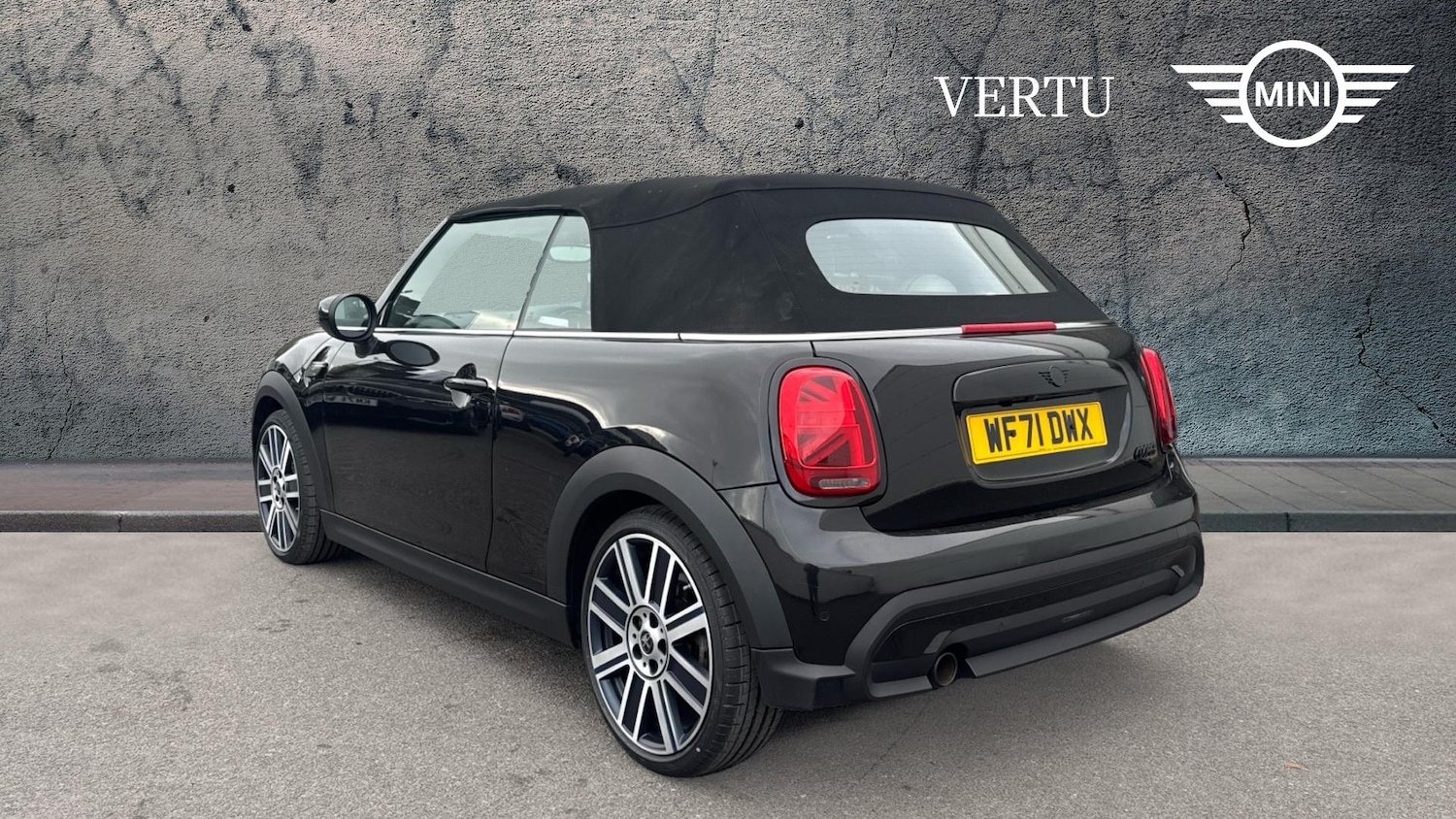 Used MINI Convertible 2021 for sale - 76455130: Photo 2