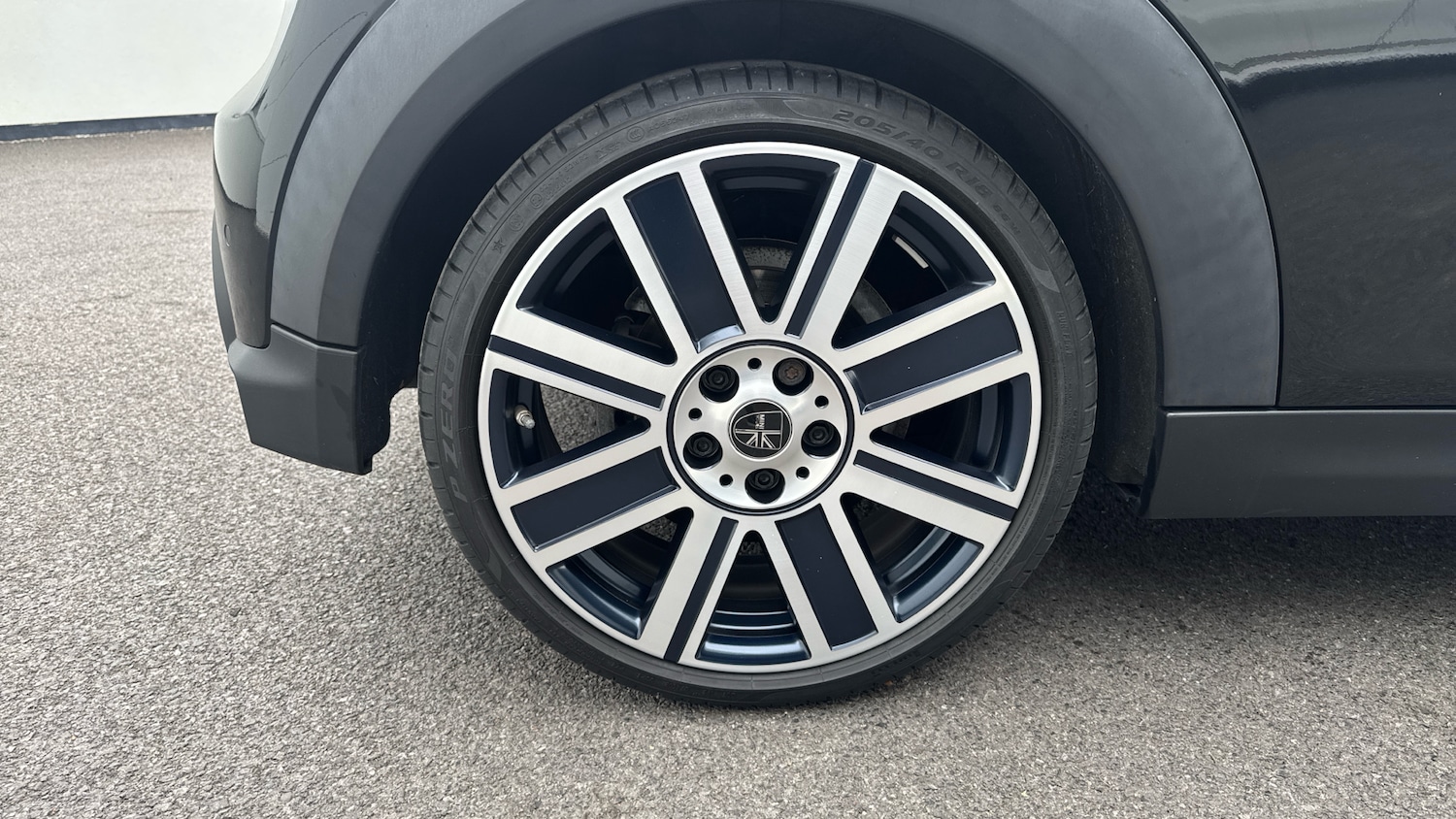 Used MINI Convertible 2021 for sale - 76455130: Photo 24