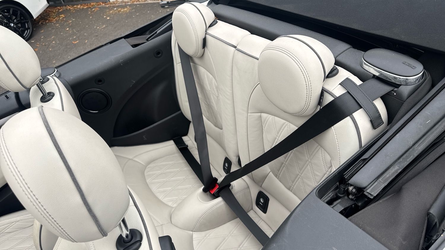 Used MINI Convertible 2021 for sale - 76455130: Photo 37