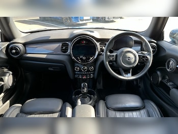 Used MINI Hatch 2023 for sale - 78682154: Photo