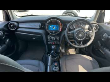 Used MINI Hatch 2019 for sale - 75227930: Photo