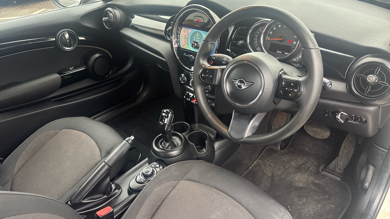 Used MINI Hatch 2021 for sale - 77459631: Photo 6