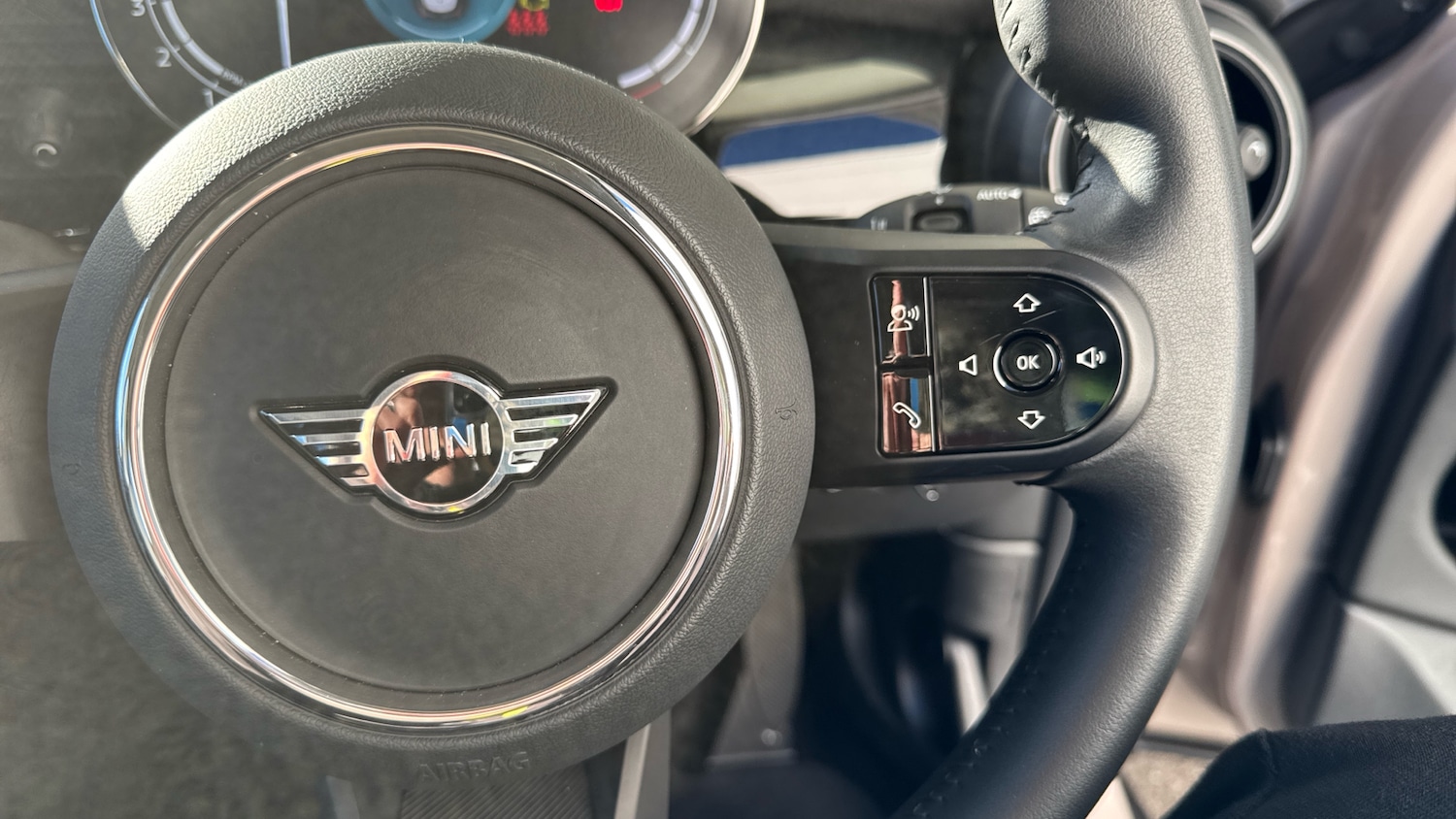 Used MINI Hatch 2023 for sale - 77354256: Photo 18