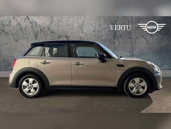 Used MINI Hatch 2023 for sale - 77354256: Photo