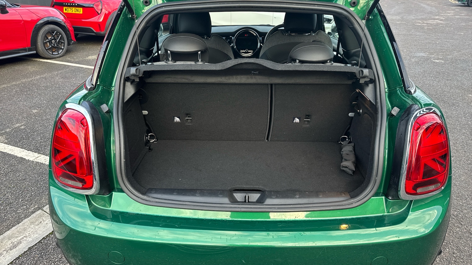 Used MINI Hatch 2023 for sale - 76968752: Photo 13