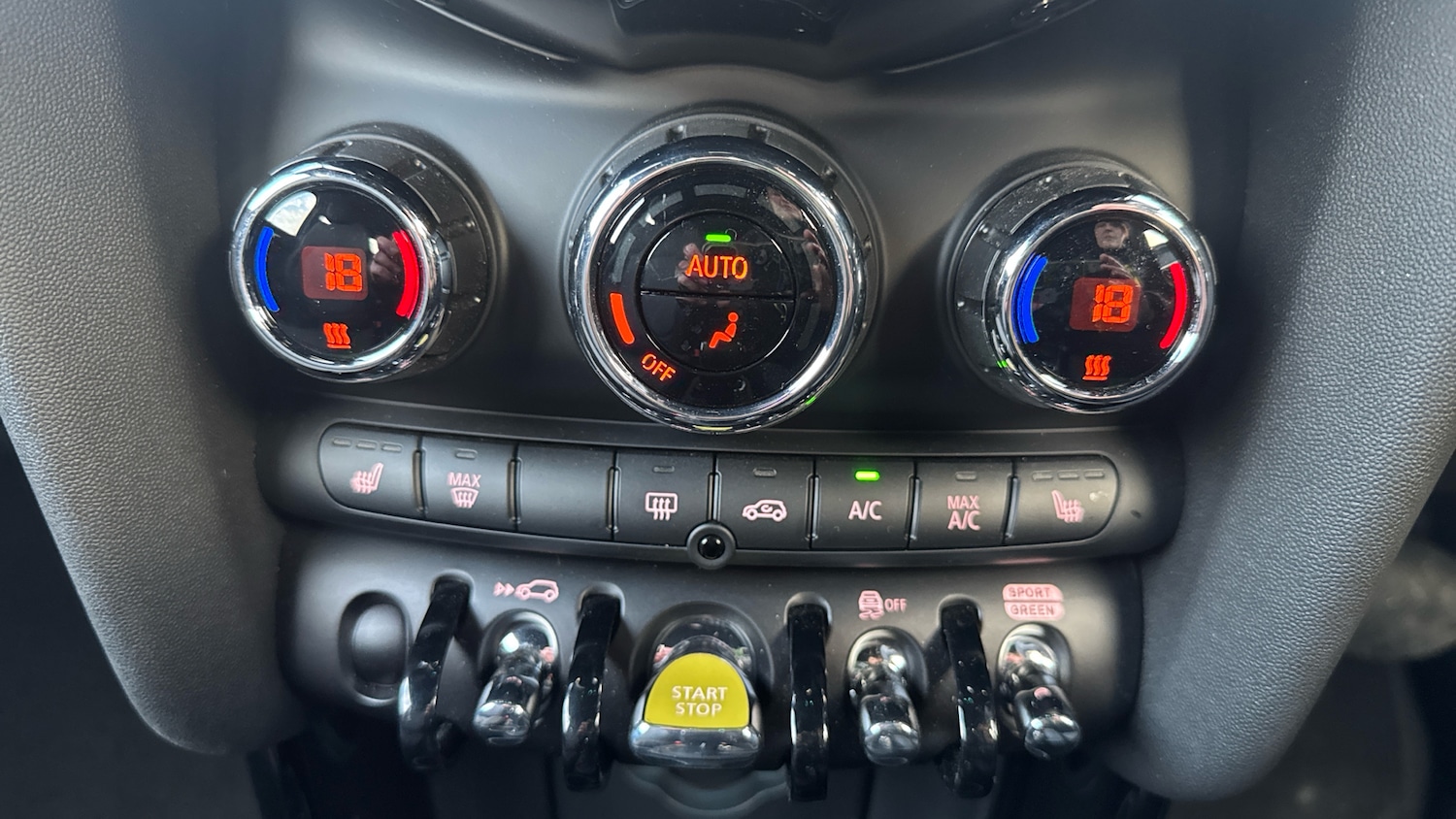 Used MINI Hatch 2023 for sale - 76968752: Photo 42