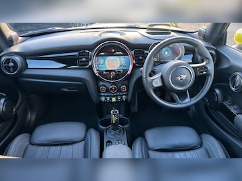 Used MINI Hatch 2021 for sale - 77318249: Photo