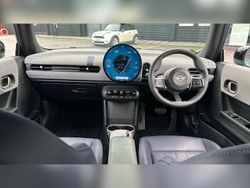 Used MINI Cooper 2024 for sale - 75827600: Photo