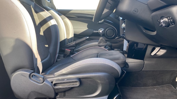 Used MINI Hatch 2021 for sale - 76219075: Photo 32
