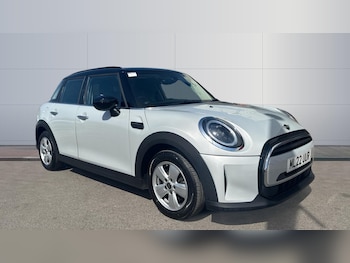 2022 (22) - 1.5 Cooper Classic II 5dr Petrol Hatchback