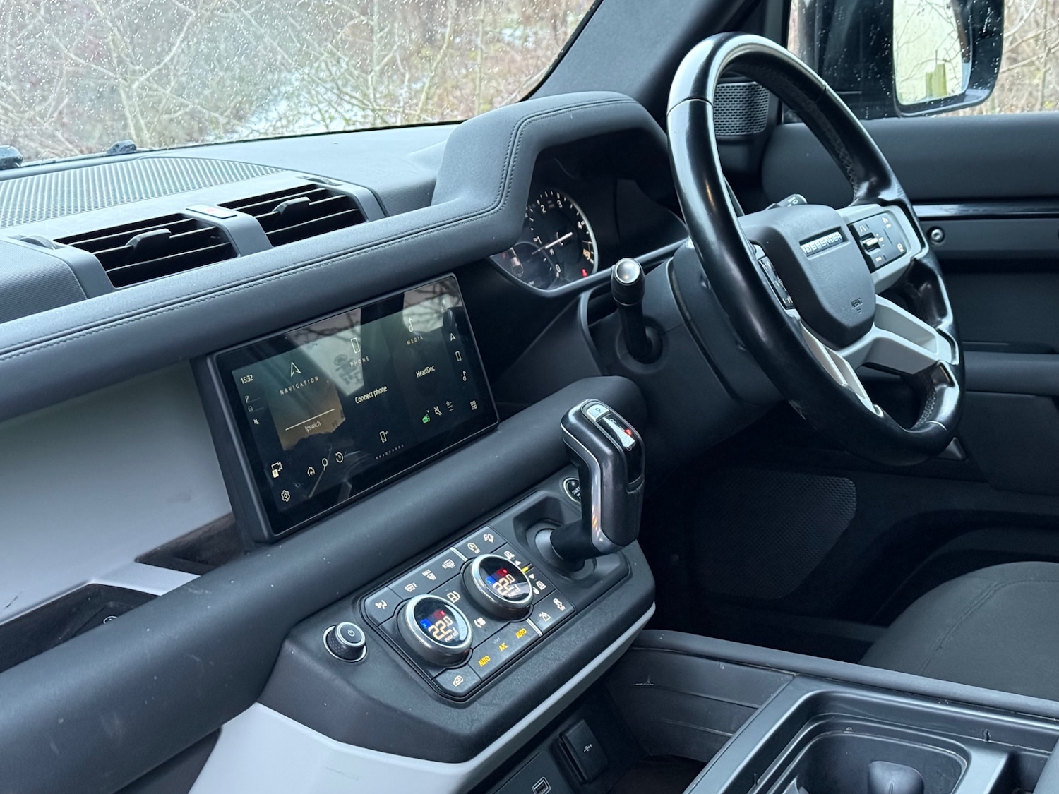 Used Land Rover Defender 2022 for sale - 77113341: Photo 17