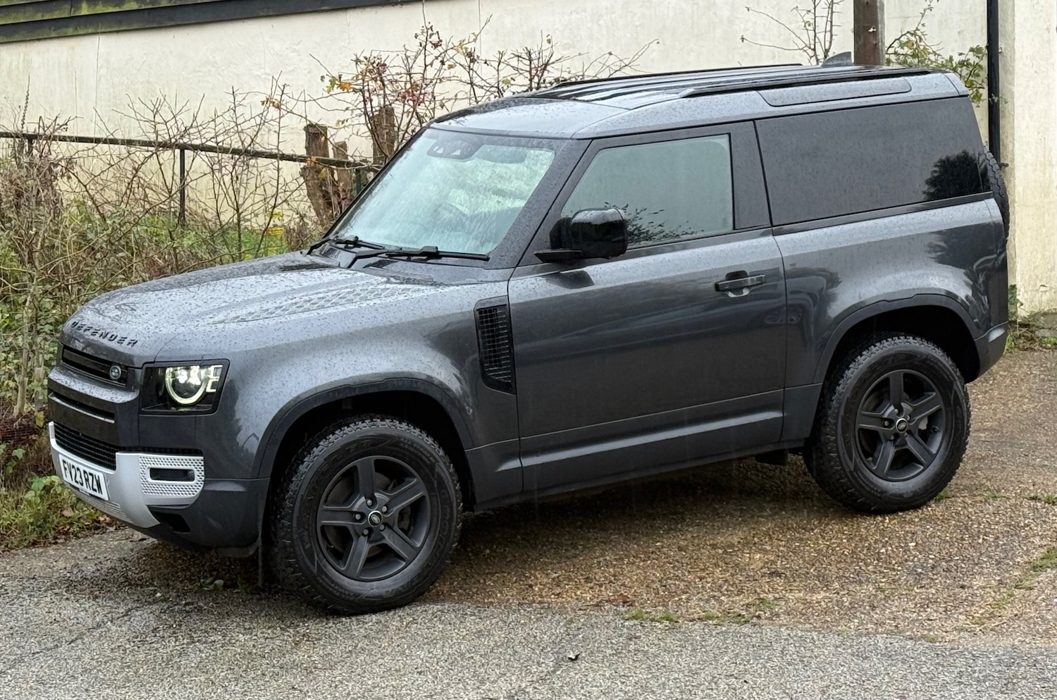 Used Land Rover Defender 90 2023 for sale - 76664585: Photo 3
