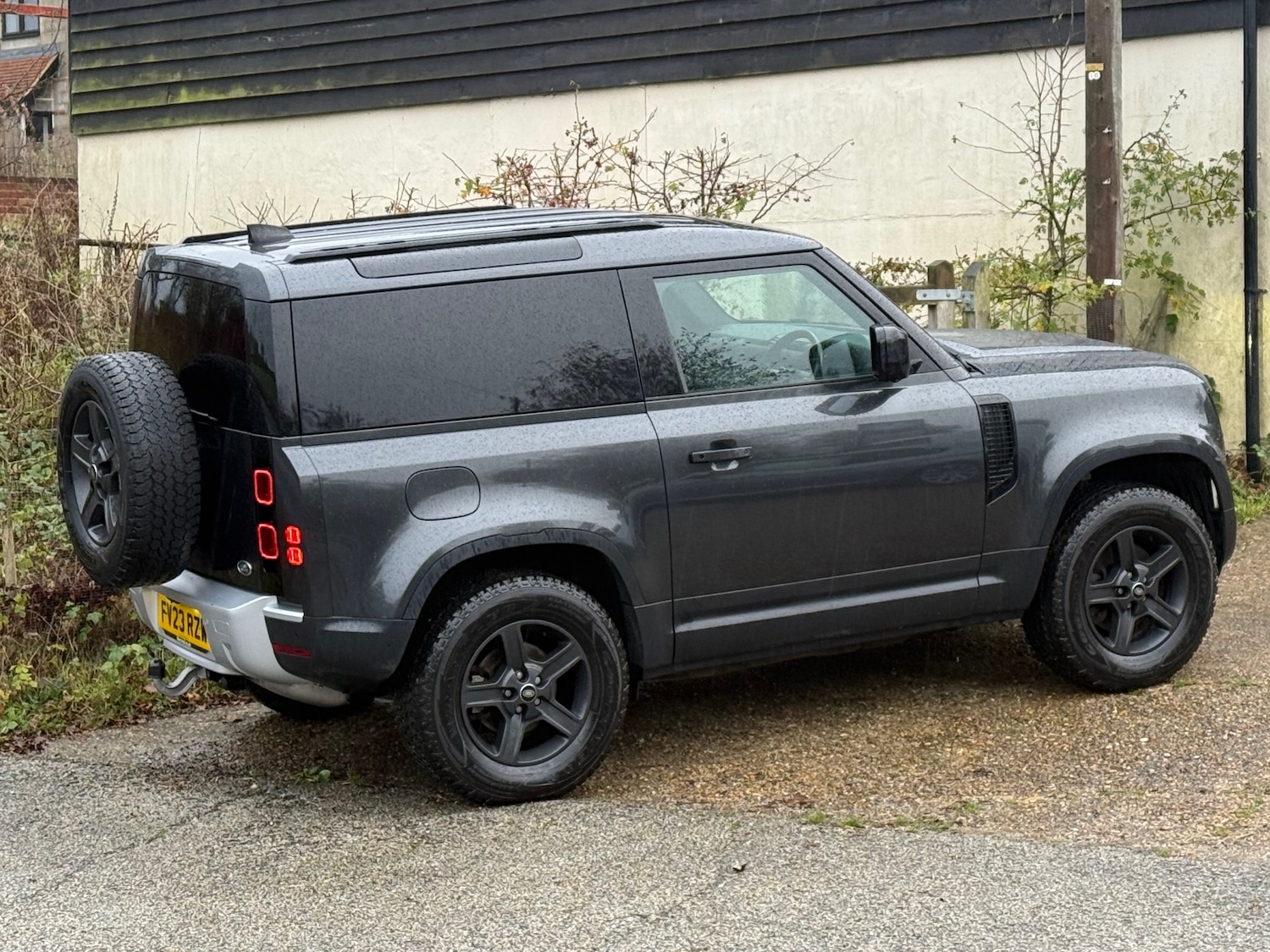 Used Land Rover Defender 90 2023 for sale - 76664585: Photo 4