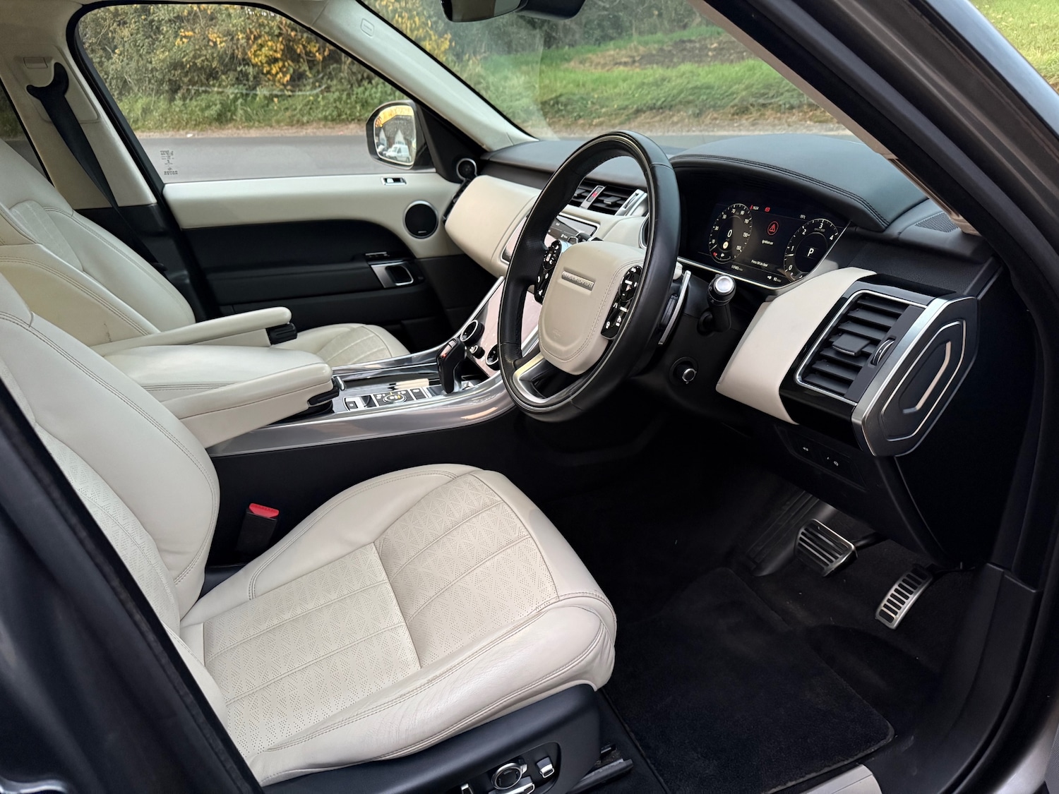 Used Land Rover Range Rover Sport 2018 for sale - 76521445: Photo 6