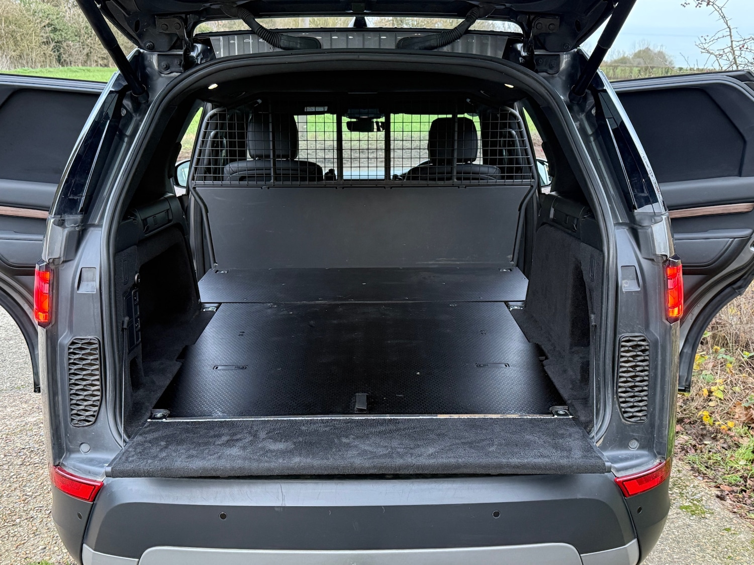 Used Land Rover Discovery 2019 for sale - 77059870: Photo 15